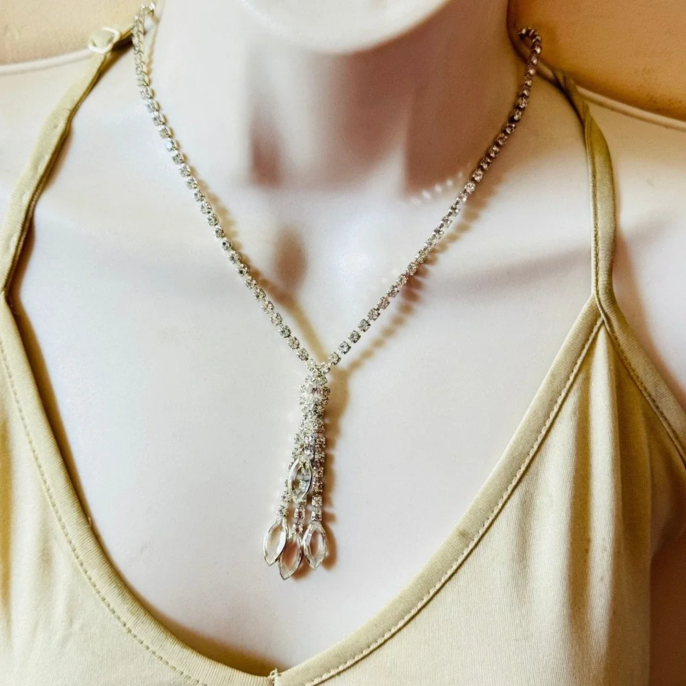 Necklace VTG Jeweled Austrian Crystal‎ Rhinestone tassel open bezel Sparkly 18